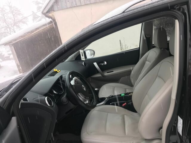 Черный Ниссан Кашкай, объемом двигателя 2 л и пробегом 207 тыс. км за 13500 $, фото 6 на Automoto.ua