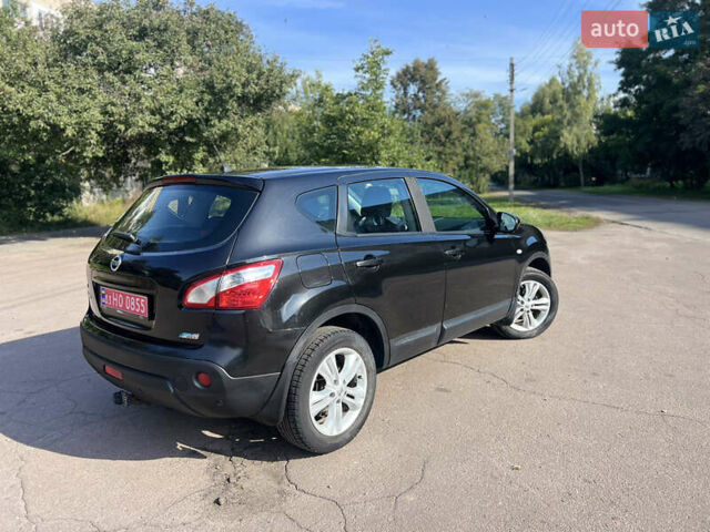 Черный Ниссан Кашкай, объемом двигателя 1.5 л и пробегом 196 тыс. км за 10300 $, фото 5 на Automoto.ua