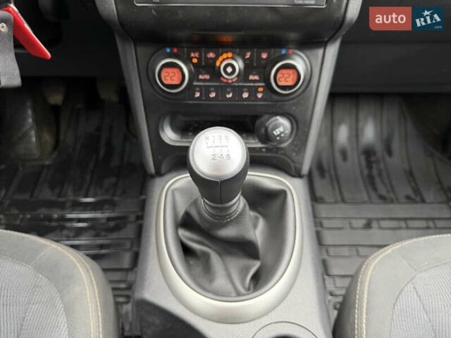 Черный Ниссан Кашкай, объемом двигателя 1.46 л и пробегом 330 тыс. км за 9000 $, фото 44 на Automoto.ua