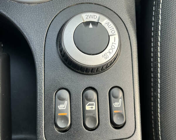 Чорний Ніссан Кашкай, об'ємом двигуна 2 л та пробігом 230 тис. км за 12299 $, фото 115 на Automoto.ua