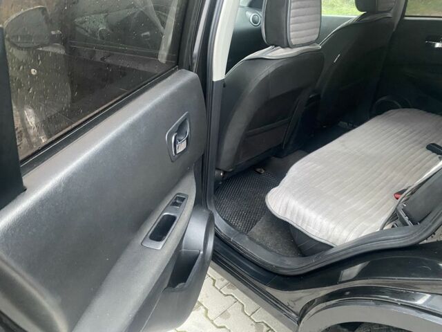 Черный Ниссан Кашкай, объемом двигателя 1.5 л и пробегом 255 тыс. км за 9750 $, фото 10 на Automoto.ua