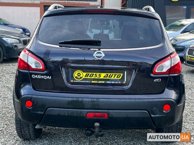 Черный Ниссан Кашкай, объемом двигателя 2 л и пробегом 217 тыс. км за 11800 $, фото 4 на Automoto.ua