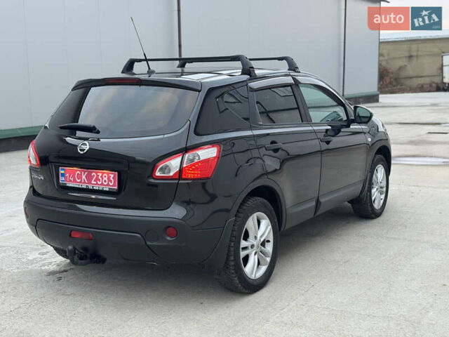 Черный Ниссан Кашкай, объемом двигателя 1.6 л и пробегом 168 тыс. км за 9500 $, фото 5 на Automoto.ua