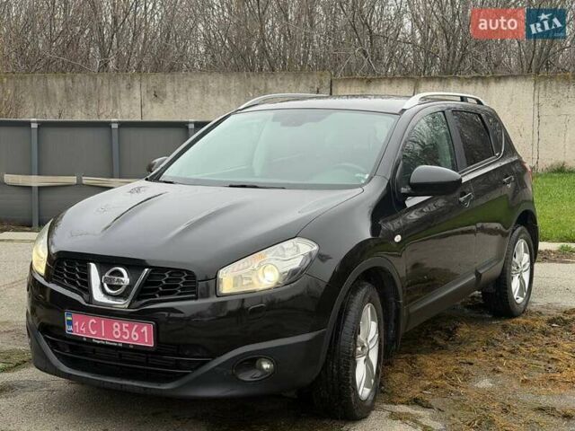 Черный Ниссан Кашкай, объемом двигателя 1.5 л и пробегом 261 тыс. км за 10500 $, фото 5 на Automoto.ua