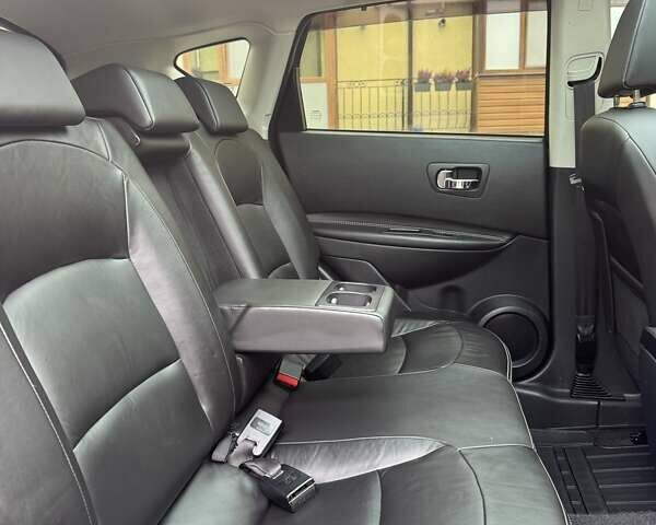 Ніссан Кашкай 2010 у Рівному на Automoto.ua Чорний Ніссан Кашкай, об'ємом двигуна 2 л та пробігом 153 тис. км за 10950 $, фото 12 на Automoto.ua