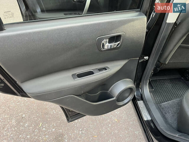 Чорний Ніссан Кашкай, об'ємом двигуна 2 л та пробігом 230 тис. км за 12299 $, фото 120 на Automoto.ua