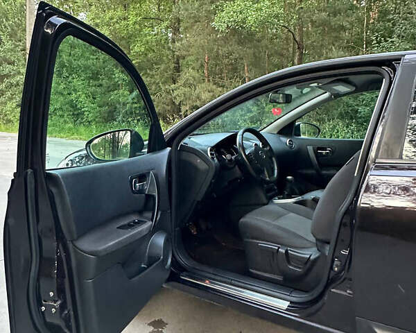 Чорний Ніссан Кашкай, об'ємом двигуна 1.6 л та пробігом 195 тис. км за 9150 $, фото 15 на Automoto.ua