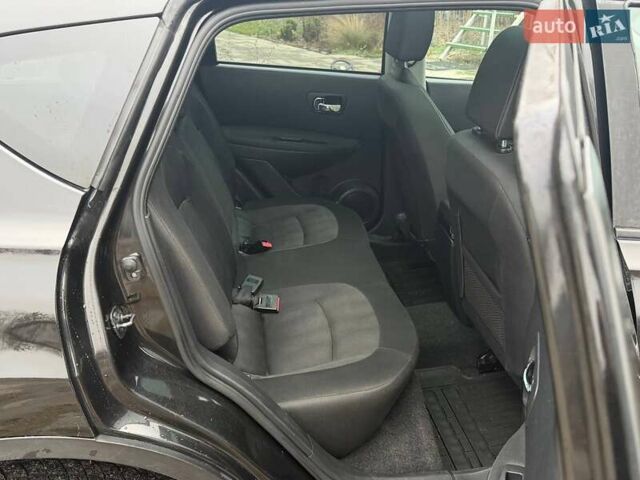 Черный Ниссан Кашкай, объемом двигателя 1.5 л и пробегом 261 тыс. км за 10500 $, фото 35 на Automoto.ua