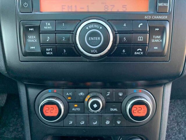 Черный Ниссан Кашкай, объемом двигателя 1.5 л и пробегом 228 тыс. км за 9899 $, фото 21 на Automoto.ua