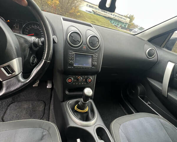 Черный Ниссан Кашкай, объемом двигателя 1.5 л и пробегом 221 тыс. км за 10900 $, фото 16 на Automoto.ua