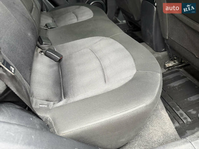 Черный Ниссан Кашкай, объемом двигателя 1.46 л и пробегом 330 тыс. км за 9000 $, фото 59 на Automoto.ua