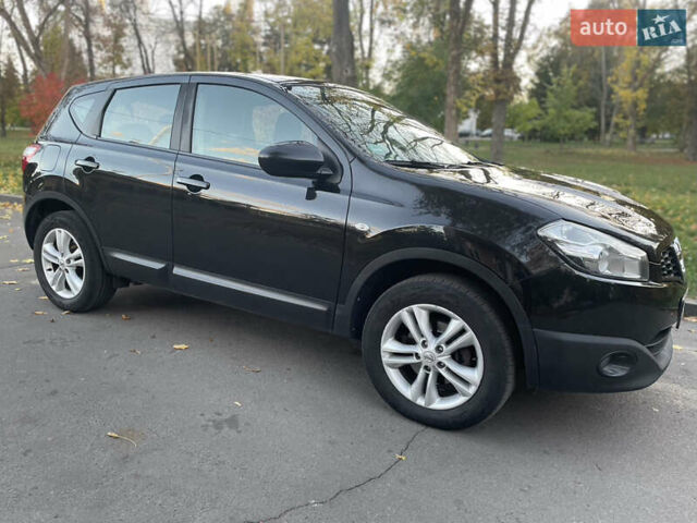 Черный Ниссан Кашкай, объемом двигателя 2 л и пробегом 189 тыс. км за 10600 $, фото 7 на Automoto.ua
