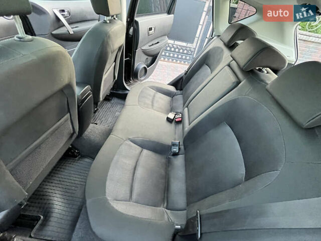 Черный Ниссан Кашкай, объемом двигателя 2 л и пробегом 228 тыс. км за 11399 $, фото 127 на Automoto.ua