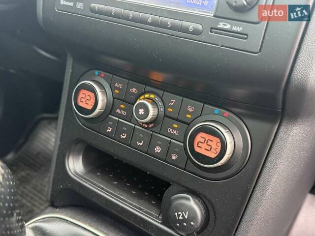 Черный Ниссан Кашкай, объемом двигателя 1.5 л и пробегом 261 тыс. км за 10500 $, фото 23 на Automoto.ua