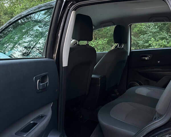 Чорний Ніссан Кашкай, об'ємом двигуна 1.6 л та пробігом 195 тис. км за 9150 $, фото 13 на Automoto.ua