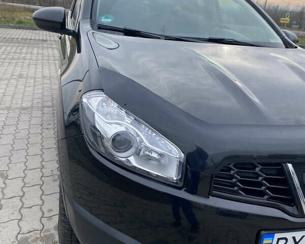 Черный Ниссан Кашкай, объемом двигателя 2 л и пробегом 235 тыс. км за 10700 $, фото 4 на Automoto.ua