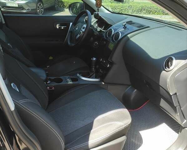 Чорний Ніссан Кашкай, об'ємом двигуна 2 л та пробігом 230 тис. км за 11000 $, фото 5 на Automoto.ua