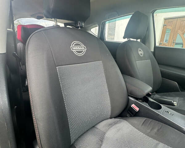 Черный Ниссан Кашкай, объемом двигателя 1.5 л и пробегом 280 тыс. км за 8400 $, фото 7 на Automoto.ua