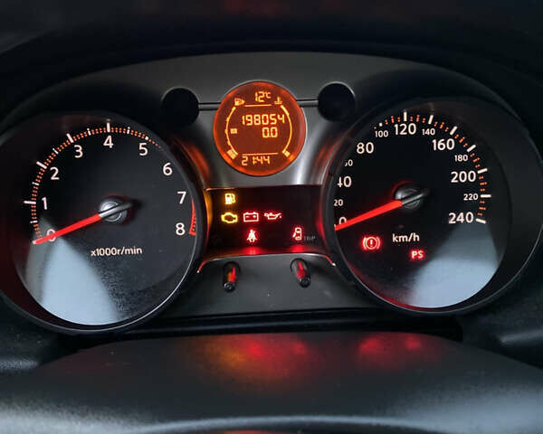 Черный Ниссан Кашкай, объемом двигателя 1.6 л и пробегом 200 тыс. км за 8800 $, фото 14 на Automoto.ua