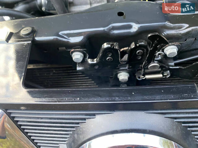 Черный Ниссан Кашкай, объемом двигателя 2 л и пробегом 230 тыс. км за 11999 $, фото 131 на Automoto.ua