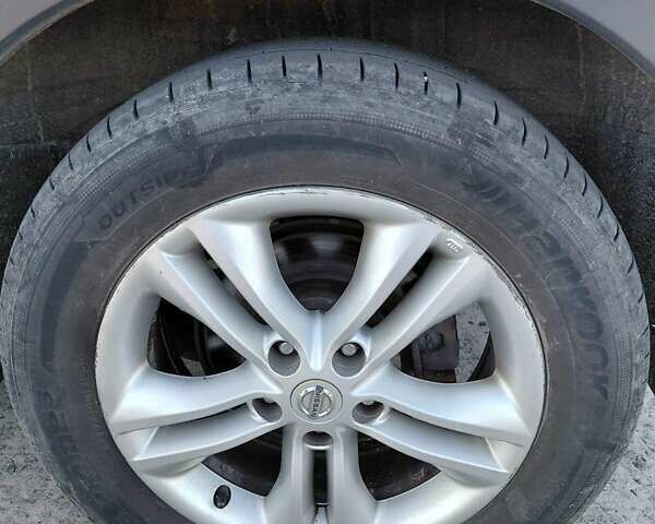 Черный Ниссан Кашкай, объемом двигателя 1.5 л и пробегом 236 тыс. км за 10800 $, фото 11 на Automoto.ua