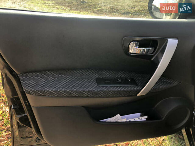 Черный Ниссан Кашкай, объемом двигателя 1.5 л и пробегом 229 тыс. км за 9400 $, фото 10 на Automoto.ua
