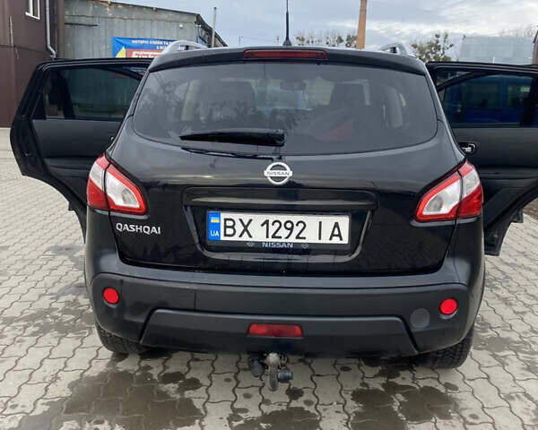 Черный Ниссан Кашкай, объемом двигателя 2 л и пробегом 235 тыс. км за 10700 $, фото 16 на Automoto.ua