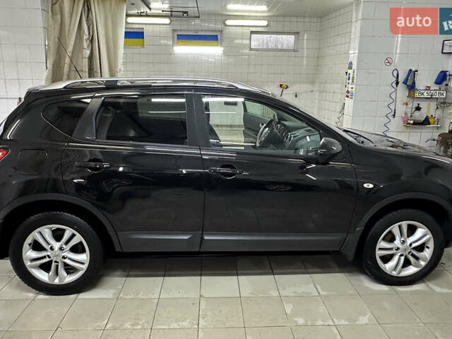 Черный Ниссан Кашкай, объемом двигателя 1.5 л и пробегом 245 тыс. км за 9950 $, фото 9 на Automoto.ua