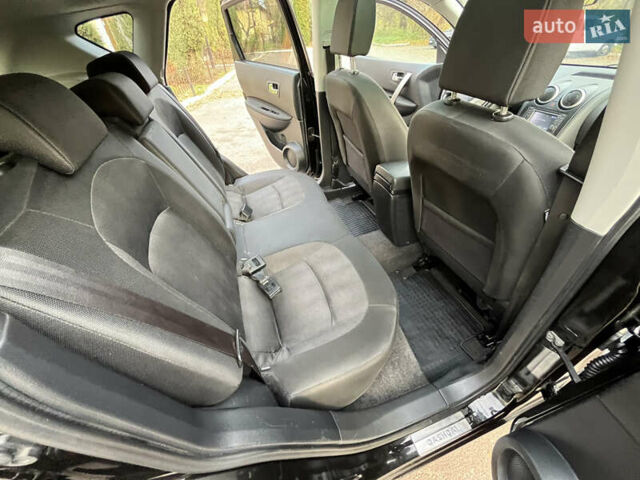 Чорний Ніссан Кашкай, об'ємом двигуна 2 л та пробігом 230 тис. км за 12299 $, фото 126 на Automoto.ua