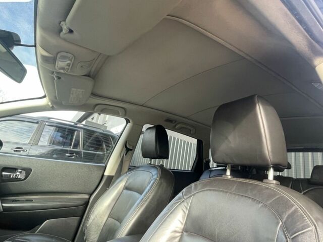 Черный Ниссан Кашкай, объемом двигателя 2 л и пробегом 268 тыс. км за 11000 $, фото 10 на Automoto.ua