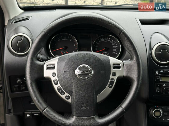 Черный Ниссан Кашкай, объемом двигателя 1.46 л и пробегом 254 тыс. км за 9800 $, фото 11 на Automoto.ua
