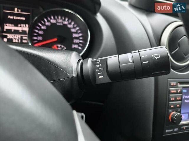 Черный Ниссан Кашкай, объемом двигателя 2 л и пробегом 202 тыс. км за 10750 $, фото 23 на Automoto.ua