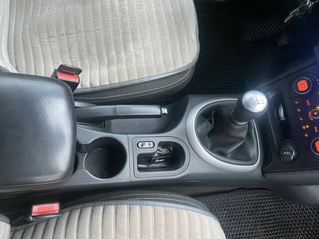 Черный Ниссан Кашкай, объемом двигателя 1.5 л и пробегом 255 тыс. км за 9750 $, фото 8 на Automoto.ua