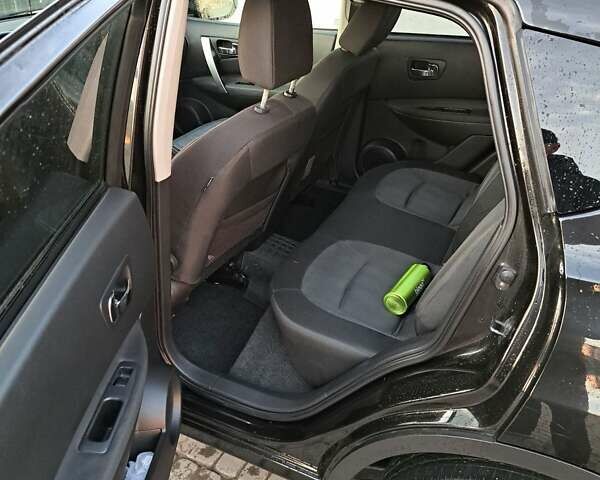Черный Ниссан Кашкай, объемом двигателя 0 л и пробегом 207 тыс. км за 10500 $, фото 44 на Automoto.ua