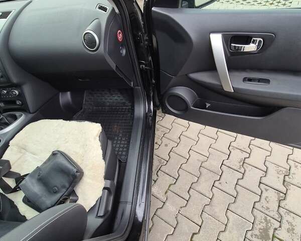 Чорний Ніссан Кашкай, об'ємом двигуна 1.5 л та пробігом 218 тис. км за 9800 $, фото 46 на Automoto.ua