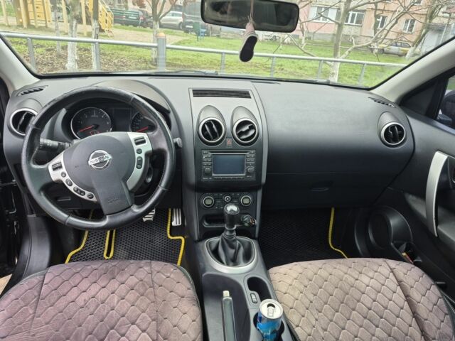 Черный Ниссан Кашкай, объемом двигателя 1.5 л и пробегом 299 тыс. км за 7500 $, фото 7 на Automoto.ua