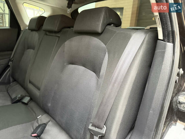 Черный Ниссан Кашкай, объемом двигателя 1.46 л и пробегом 330 тыс. км за 9000 $, фото 65 на Automoto.ua