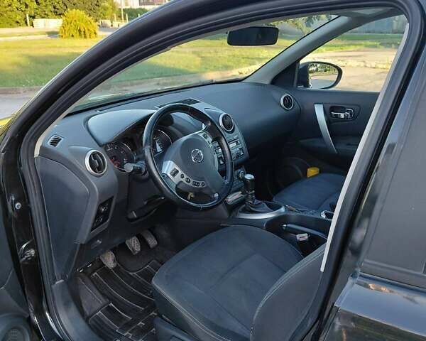 Черный Ниссан Кашкай, объемом двигателя 1.5 л и пробегом 236 тыс. км за 10800 $, фото 7 на Automoto.ua