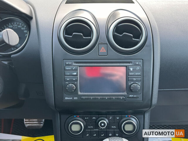 Черный Ниссан Кашкай, объемом двигателя 2 л и пробегом 217 тыс. км за 11800 $, фото 13 на Automoto.ua