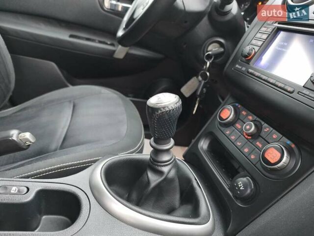 Черный Ниссан Кашкай, объемом двигателя 2 л и пробегом 202 тыс. км за 10750 $, фото 14 на Automoto.ua