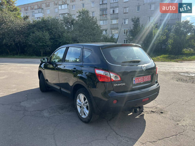Черный Ниссан Кашкай, объемом двигателя 1.5 л и пробегом 196 тыс. км за 10300 $, фото 3 на Automoto.ua