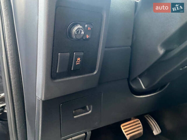 Черный Ниссан Кашкай, объемом двигателя 2 л и пробегом 230 тыс. км за 11999 $, фото 68 на Automoto.ua