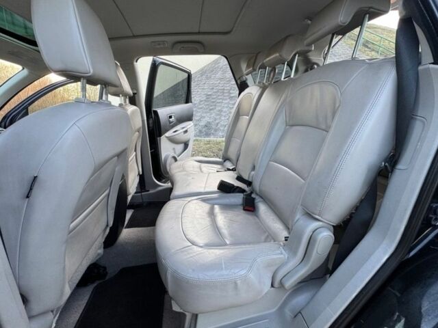 Черный Ниссан Кашкай, объемом двигателя 2 л и пробегом 124 тыс. км за 4000 $, фото 7 на Automoto.ua