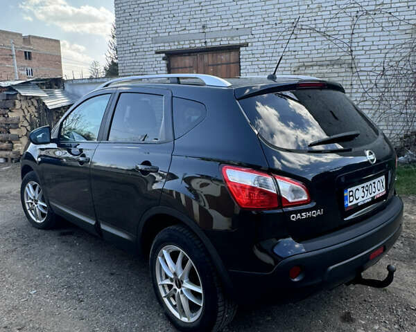 Черный Ниссан Кашкай, объемом двигателя 2 л и пробегом 222 тыс. км за 11200 $, фото 5 на Automoto.ua