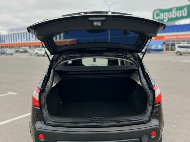 Чорний Ніссан Кашкай, об'ємом двигуна 1.5 л та пробігом 234 тис. км за 10555 $, фото 20 на Automoto.ua