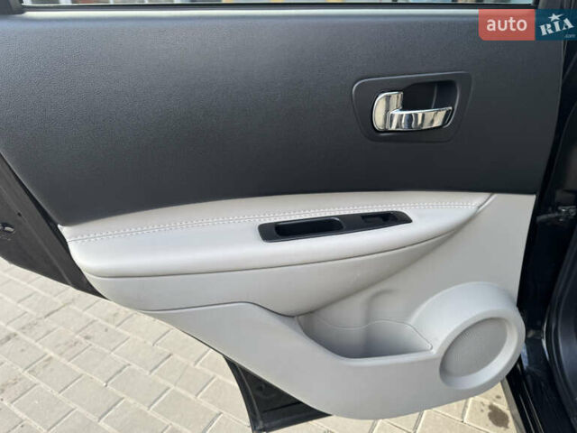 Черный Ниссан Кашкай, объемом двигателя 1.6 л и пробегом 216 тыс. км за 10999 $, фото 41 на Automoto.ua