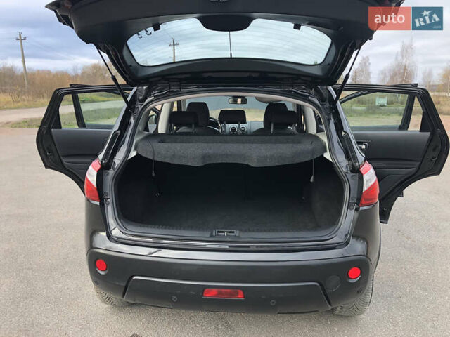 Черный Ниссан Кашкай, объемом двигателя 1.5 л и пробегом 192 тыс. км за 11500 $, фото 48 на Automoto.ua