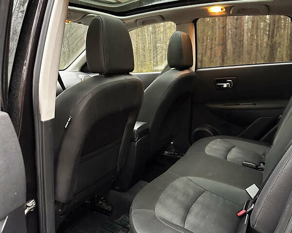 Черный Ниссан Кашкай, объемом двигателя 2 л и пробегом 225 тыс. км за 11350 $, фото 26 на Automoto.ua