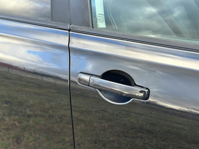 Черный Ниссан Кашкай, объемом двигателя 1.5 л и пробегом 241 тыс. км за 10500 $, фото 7 на Automoto.ua