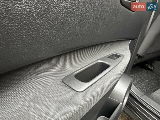 Черный Ниссан Кашкай, объемом двигателя 1.5 л и пробегом 220 тыс. км за 11499 $, фото 35 на Automoto.ua